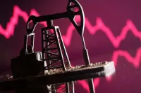 Petrol fiyatlarında İran alarmı: Brent 3 haftanın zirvesine çıktı