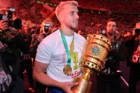 Galatasaray Demirovic için teklifi 18 milyon Euro'ya yükseltti