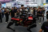 Dört ayaklı robot at Qiji X1 Dünya Robot Konferansı'nda tanıtıldı