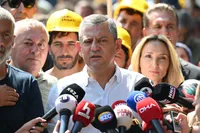 Özgür Özel’den Vahap Seçer Açıklaması: "Aramızda En Ufak Bir Problem Yok"