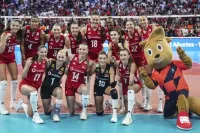 Sultanlar, Vargas'ın liderliğinde Macaristan'ı set vermeden geçti