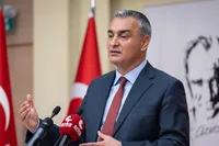 Müslim Sarı: "Özgür Özel CHP'li Başkanları Taciz Etmekten Vazgeçsin"