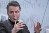 Mehmet Akif Ersoy'a Tahliye Vaadinde Bulunan 4 Şüpheli Suçüstü Yakalandı