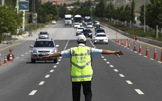 İstanbul'da Triatlon Şampiyonası Nedeniyle Yollar Kapatıldı