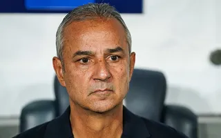Fenerbahçe'de İsmail Kartal'dan Lyon rövanşına sürpriz 11