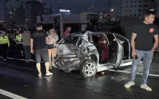 Esenyurt'ta 11 araç birbirine girdi. 2'si ağır 6 yaralı