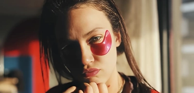 Aşk Evlilik Boşanma Naz Kimdir? Melisa Şenolsun'un Canlandırdığı Karakter Hakkında Bilgiler