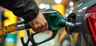 Benzine bu geceden itibaren 97 kuruş indirim geliyor