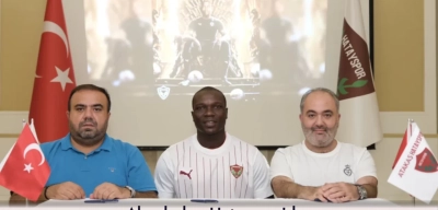 Beşiktaş’ın Kara Panteri Hatayspor’a Transfer Oldu: Aboubakar İmzayı Attı
