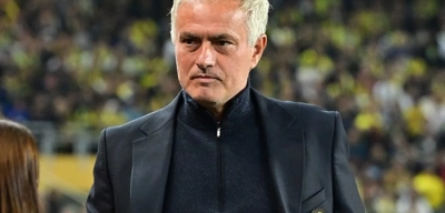 Derbi Öncesi Mourinho'dan Flaş Açıklama: Beşiktaş'ın Şampiyon Olma İhtimali Yok Ama...