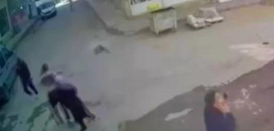 Elazığ'da Deprem Sırasında Çatıdan Düşen Parça Can Alıyordu