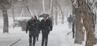 Erzurum'da Kar Yağışı Hayatı Durma Noktasına Getirdi: Bazı Yollar Kapandı