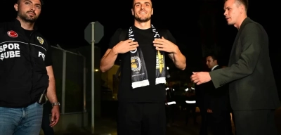 Filip Kostic Fenerbahçe'de! İşte İlk Görüntüler