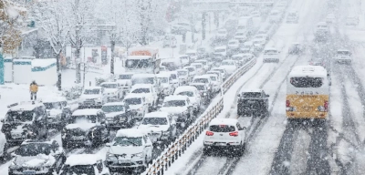 Güney Kore'de 100 Yılın En Büyük Kar Fırtınası: 2 Ölü!