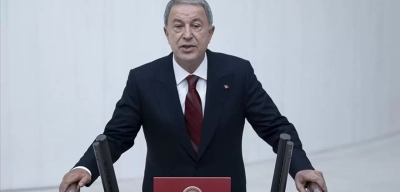 Hulusi Akar: "Terörle Mücadele Devam Edecek, Güvenliğimizi Kimseye Terk Edemeyiz"