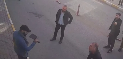 Iğdır'da AK Parti İl Başkanlığı Binasına Satırlı Saldırı