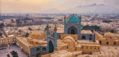 İran'ın Dini ve Etnik Yapısı: Resmî Mezhep, Şeriat ve Çeşitli Kimlikler