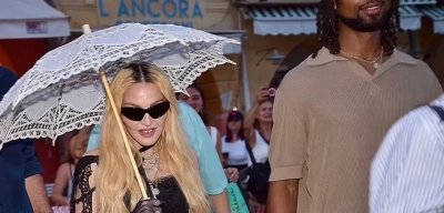 Madonna'dan Şaşırtan Aşk: 37 Yaş Genç Sevgilisiyle Gündemde