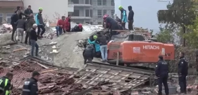 Malatya'da Kepçe Operatörü Enkaz Altında Kaldı! Kurtarma Çalışmaları Devam Ediyor