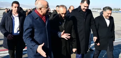Malatya'ya Giden Bakan Kurum'dan Deprem Konutlarıyla İlgili Açıklama