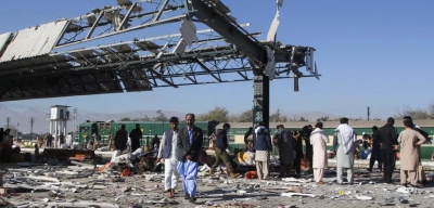 Pakistan'da Tren İstasyonunda Bombalı Saldırı: 20 Ölü!