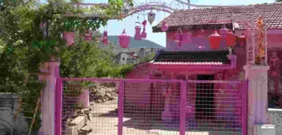 Pembe Aşkı Herkesi Hayran Bıraktı! O Evde A’dan Z’ye Her Şey Pembe!