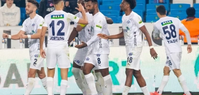 Trabzonspor ve Kasımpaşa Papara Park’ta Berabere Kaldı: 2-2