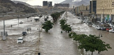 Mekke'yi Sel Vurdu: Kırmızı Alarm Verildi