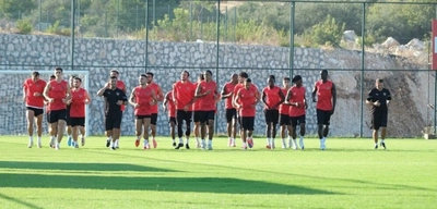 FIFA Transfer Yasağı Getirmişti: Hatayspor'da Teknik Direktör Arayışı Hızlandı