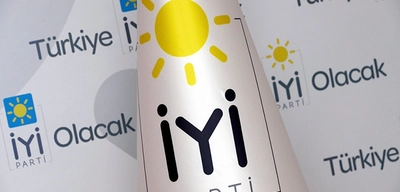 İYİ Parti'den İstifa Etti Bağımsız Oldu
