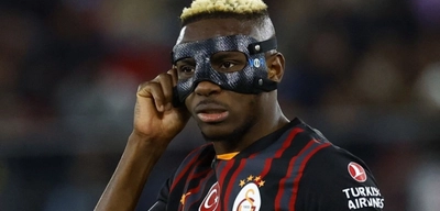 Galatasaray'ın Yıldızı Osimhen'e Yakışmayan Hareket! Eğlence Mekanında Gazetecilere Saldırdı