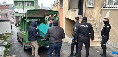 Ataşehir'de Apartmanda Yangın: 1 Ölü