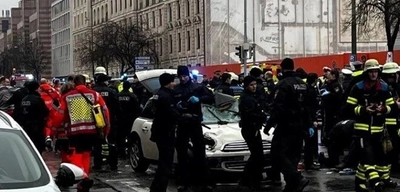 Almanya'da Feci Kaza: En Az 15 Yaralı!