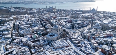 İstanbul Buz Kesti, Hissedilen Sıcaklık Eksi 6'ya Düştü: Kar Yağışı Devam Edecek mi?