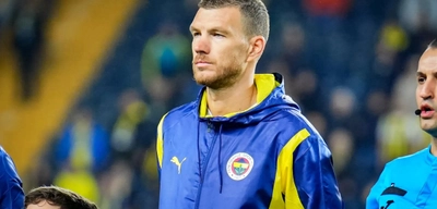 Fenerbahçe'de Edin Dzeko'dan Kötü Haber!