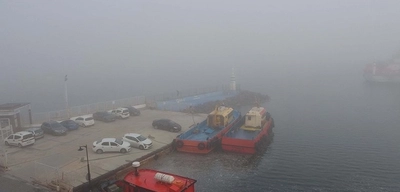 Çanakkale'de Boğaz Trafiği Askıya Alındı: Feribot Seferleri Durduruldu