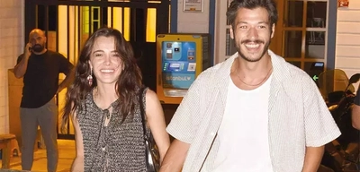 Kubilay Aka'ya Hafsanur Sancaktutan'dan Romantik Jest