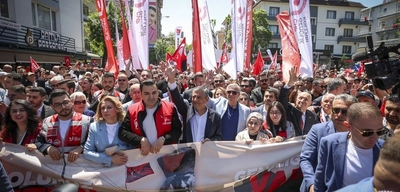 Özgür Özel, Ankara'da Gençlik Yürüyüşüne Katıldı
