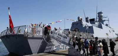 TCG Kınalıada ve TCG Gökçeada Ziyarete Açıldı