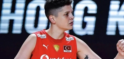 Ebrar Karakurt Eczacıbaşı Dynavit'e Transfer Oldu