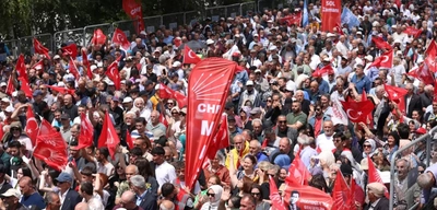 Özgür Özel'den Bayburt'tan AK Parti'ye Gönderme: "Hodri Meydan"