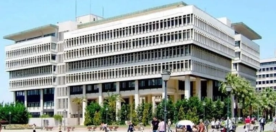İzmir Büyükşehir Belediyesi'ne Yolsuzluk Operasyonunda Şok Detaylar! Vurgunu Yapıp Yunanistan'a Kaçtılar