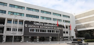 Antalya Büyükşehir Belediyesi'ne Rüşvet Operasyonunda 17 Gözaltı