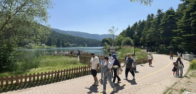 Gölcük Tabiat Parkı'na Ziyaretçi Akını