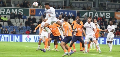 Fırtına Başakşehir'de Koptu: Trabzonspor Çeyrek Finalde!