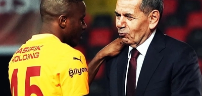 Galatasaray Başkanı Dursun Özbek'ten "Osimhen" ve "Gelecek" Mesajı