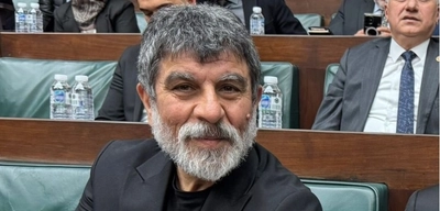 Yeraltı Dizisi Oyuncusu Sefa Zengin, AK Parti Grup Toplantısına Katıldı