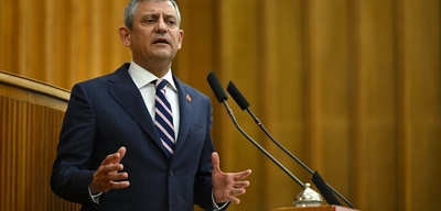 CHP Lideri Özgür Özel'den "Monarşi" Çıkışı: Hadsiz Trump Düzenini Türkiye'de İlan Etmeye Kalkıyorlar