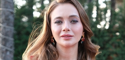 Damla Sönmez, 2 Yıldır Aşk Yaşadığı İlkay Akıncı ile Bu Yaz Evleniyor mu?