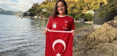 Milli Yüzücü Aysu Türkoğlu'ndan Büyük Başarı